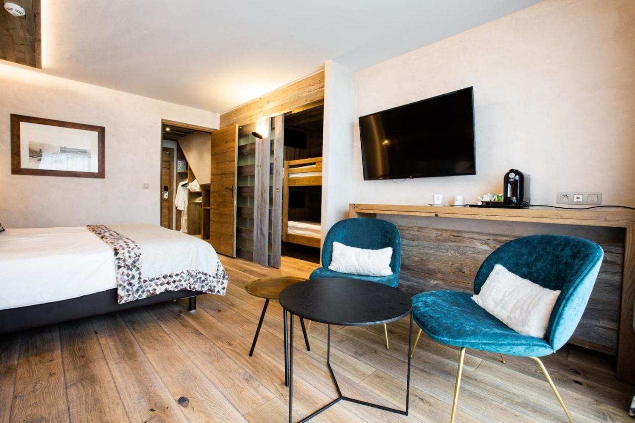 Champs Fleuris Hotel 4*